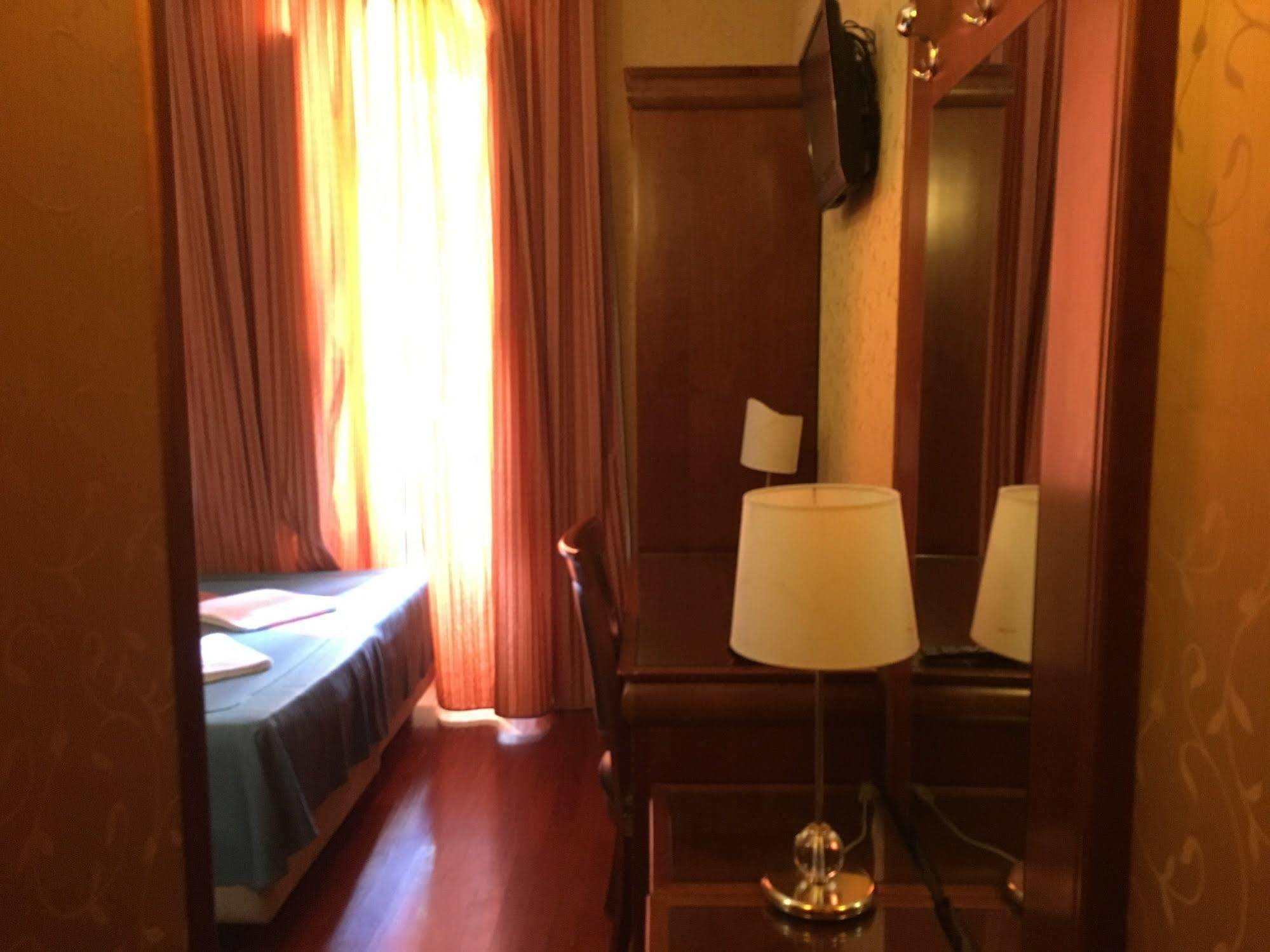 Hotel Divine Rome Roma Exterior foto