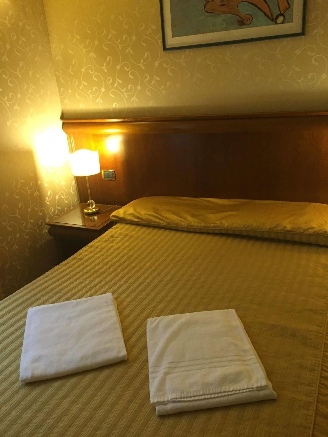 Hotel Divine Rome Roma Exterior foto